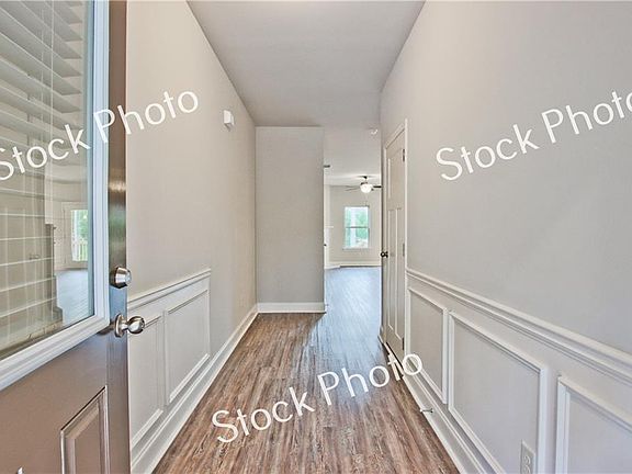 3rd image of 3610 Rockfern Ct