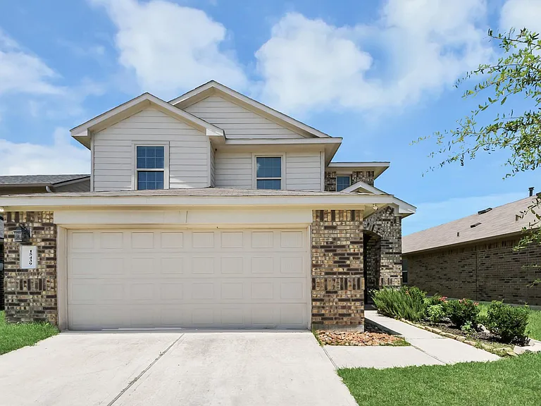 15439 Cipres Verde St — Photo 1