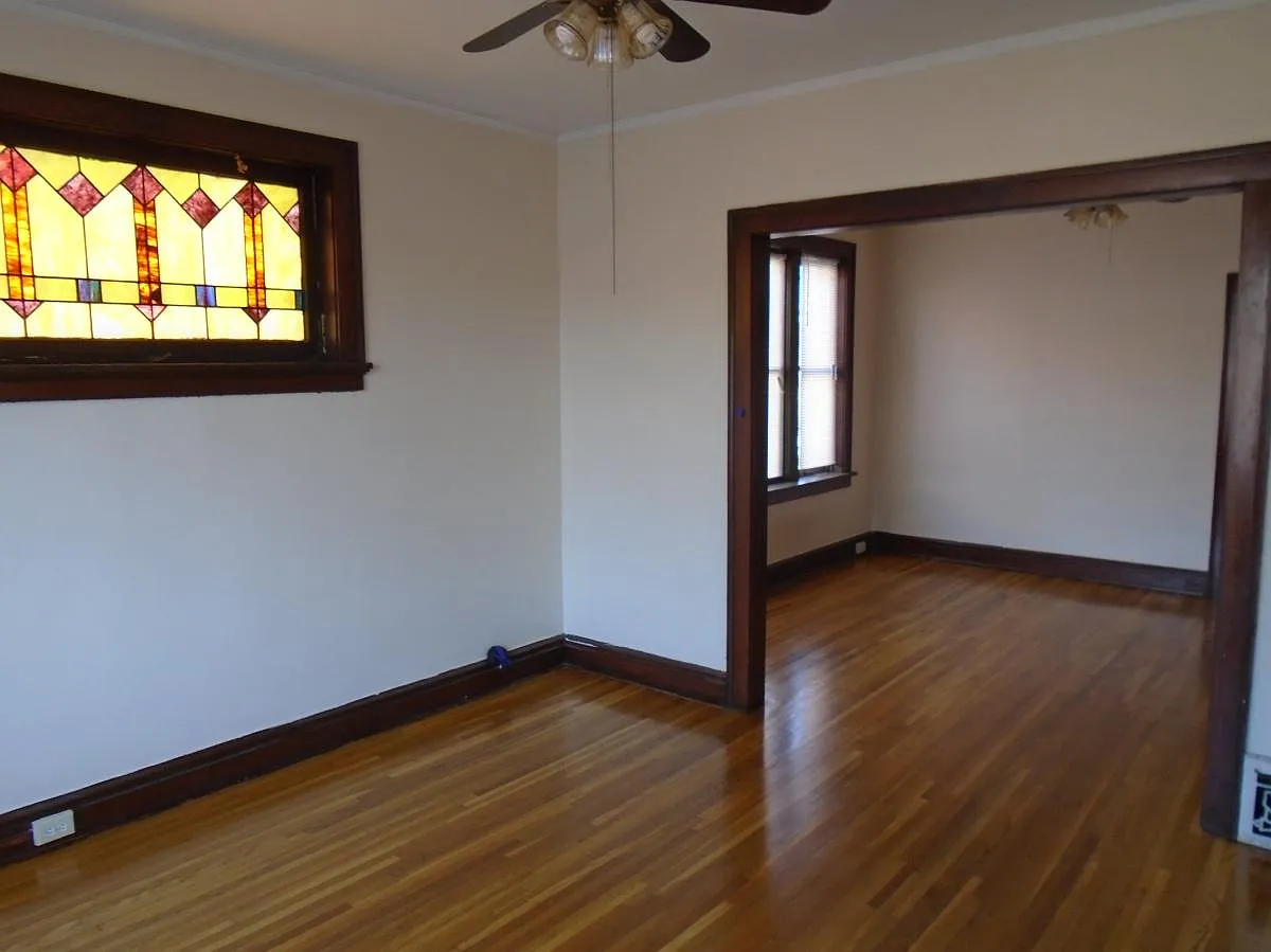 1 bed, 800 sqft, $1,300 — Photo 2