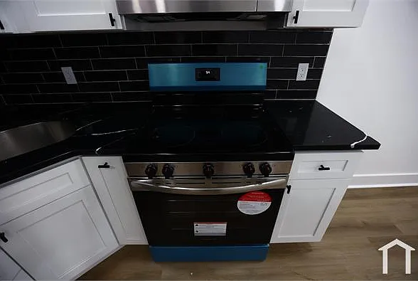 6133 Locust St #2 — Photo 7