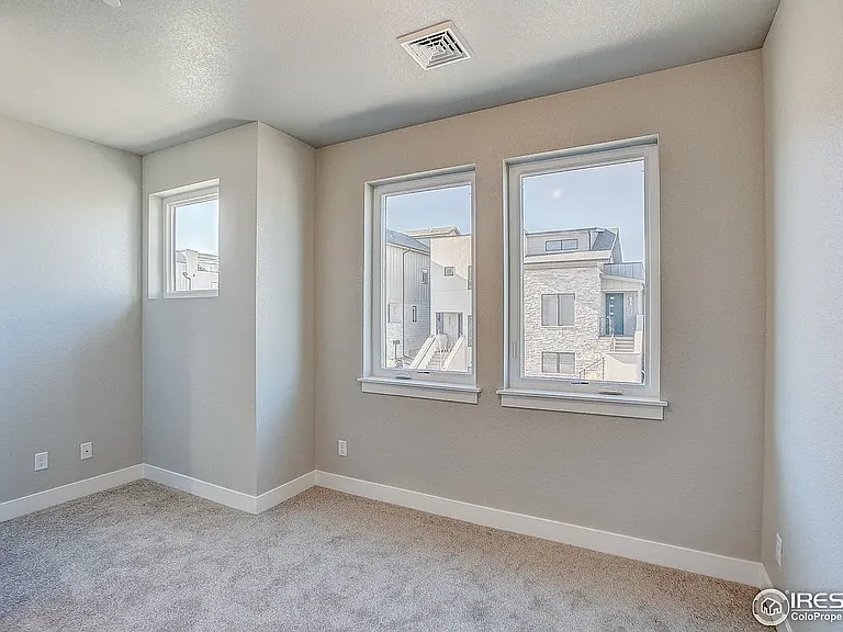 819 Cherokee Dr — Photo 21