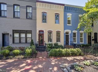 302 10th St SE, Washington, DC 20003