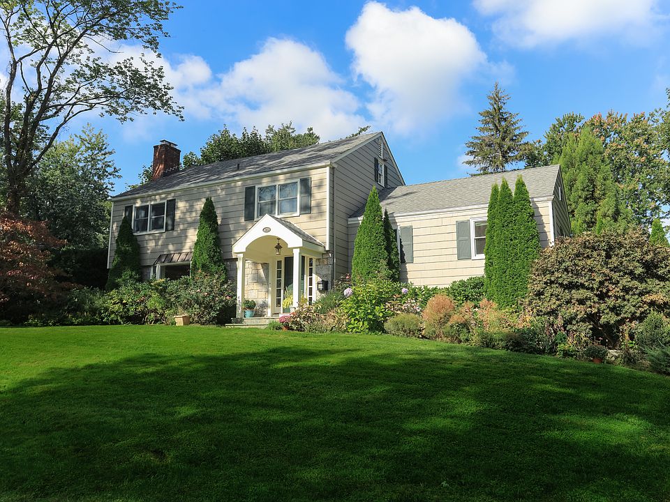 1st image of 629 Fairway Ave