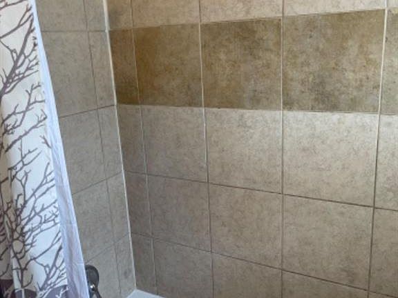 3rd image of 220 W Main St