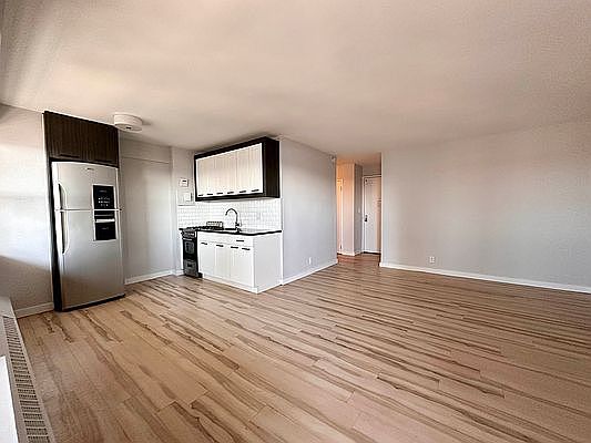 2nd image of 1365 Saint Nicholas Ave APT 22L