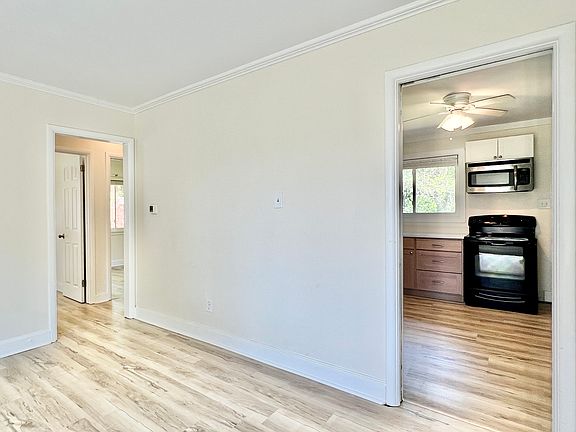 5th image of 5435 Lantana Ave APT A