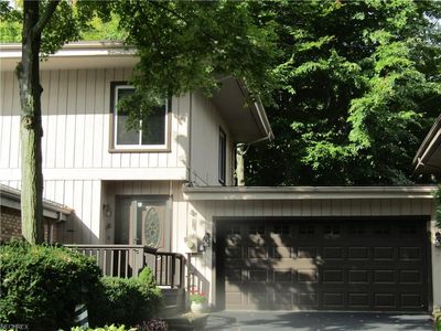 18602 Buccaneer Creek Ln #2, Strongsville, OH, 44136