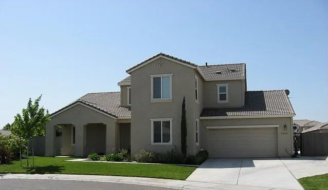 8492 Greentrails Ct photo 1
