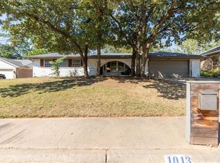 1013 Mary Lee Ln, Edmond, OK 73034