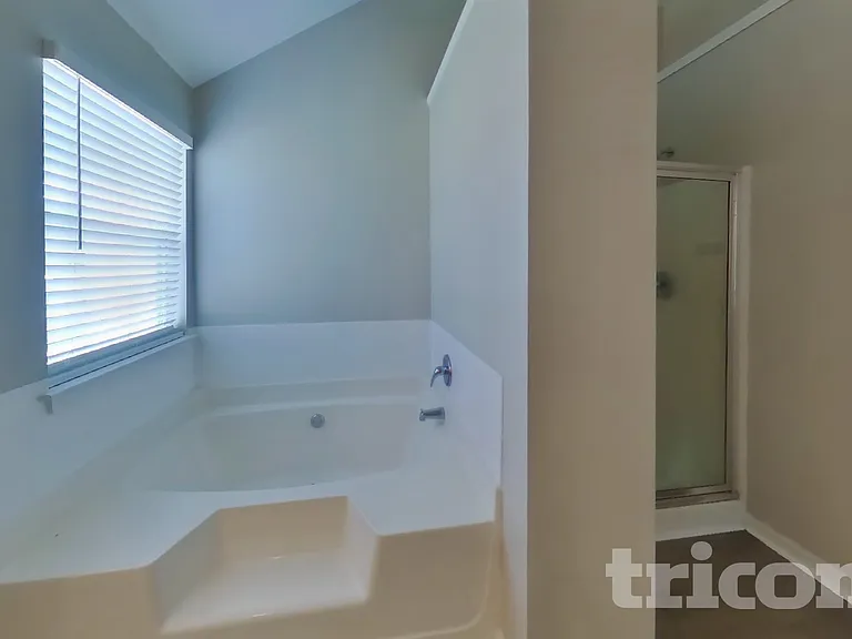 7587 Poplar Falls St — Photo 10