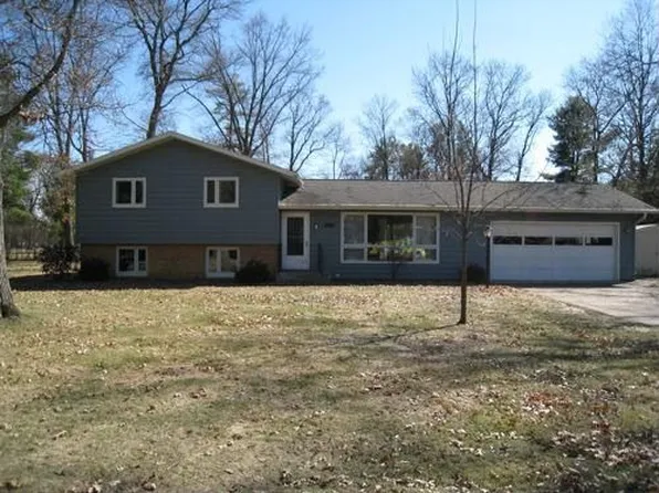 925 Schofield St, Chetek, WI 54728