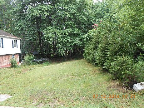 2nd image of 1355 Oak Rd