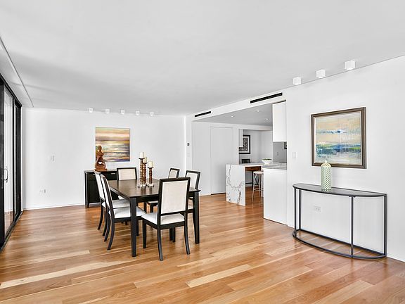 4th image of 2901 S Bayshore Dr APT 8F