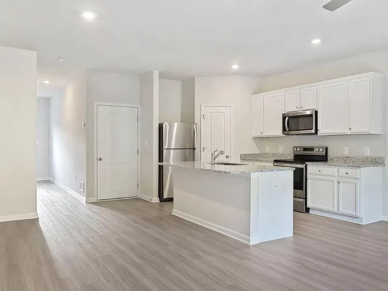 27 Cramsford St — Photo 9