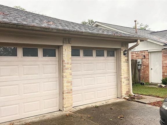 3rd image of 17118 Camberwell Green Ln