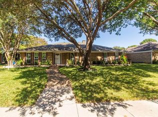 907 Windsong Trl, Richardson, TX 75081