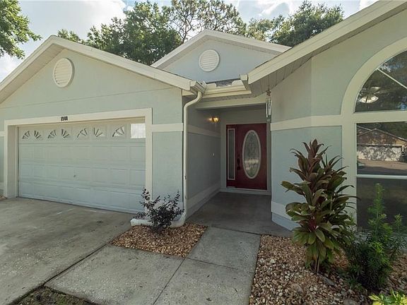 2nd image of 1908 Windsor Oak Dr