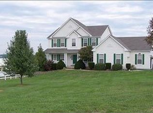 6402 Grayhawk Dr, Pacific, MO 63069