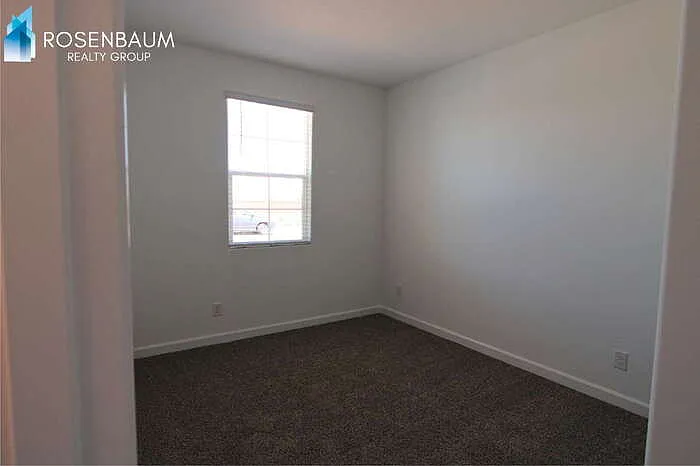 38095 W Cannataro Ln — Photo 9