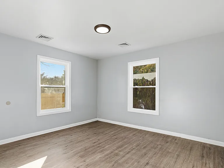 16 Surfside Blvd — Photo 4