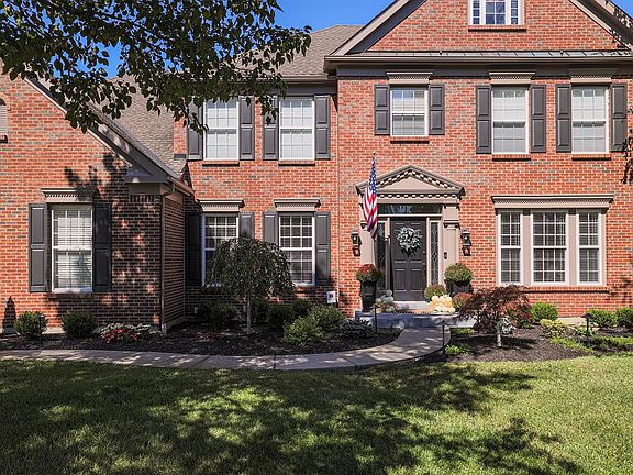 2nd image of 6625 Cherry Laurel Dr