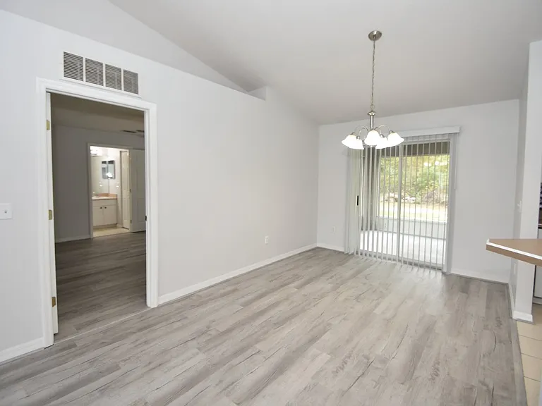 6 Rosedale Pl — Photo 11