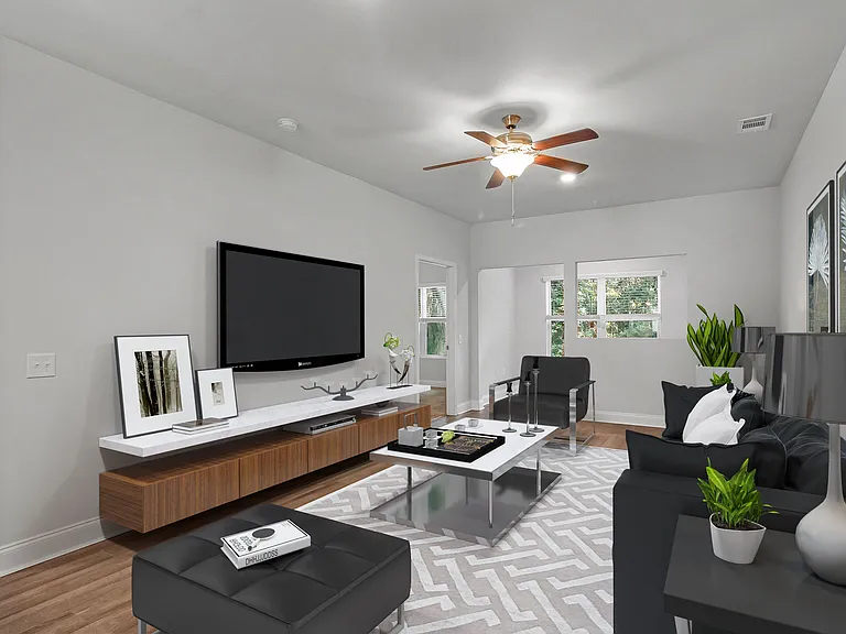 Hickory Grove — Photo 2