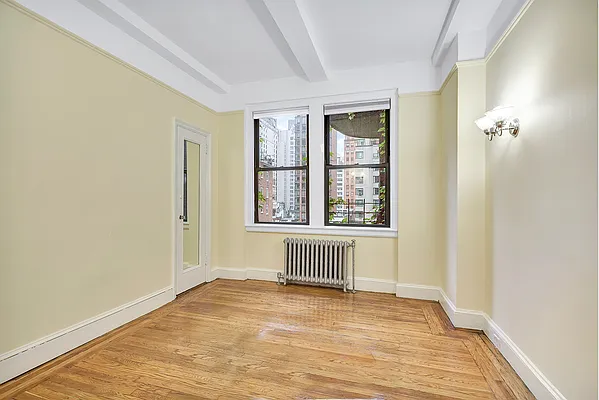 Rented by CORE | media 6