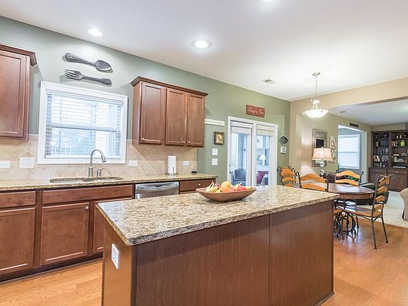 4th image of 4973 Sydney Ln