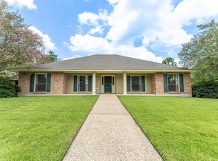 3810 Pine Crest Dr, Baton Rouge, LA 70809