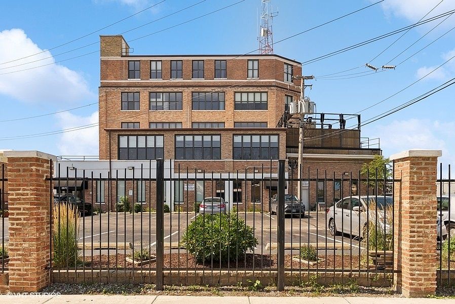 1st image of 2675 W Grand Ave APT 401