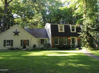 280 Portchester Rd, Holland, MI 49424