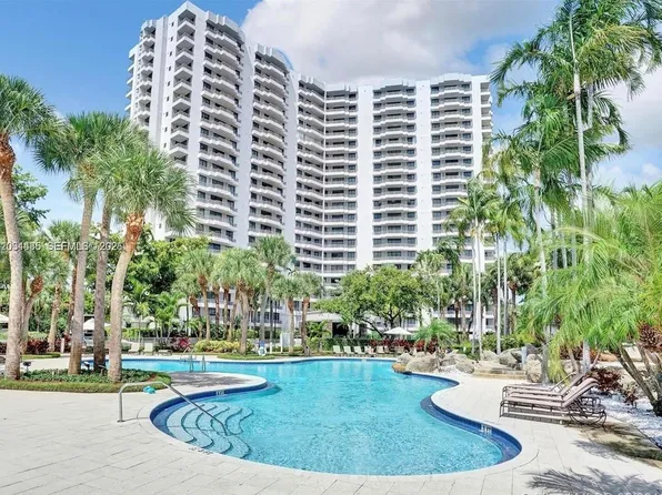 3300 NE 192nd St, Aventura, FL