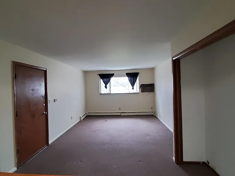 2325 Lewis Ave #2 — Photo 10