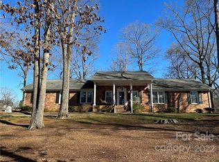9808 Potter Rd, Matthews, NC 28104