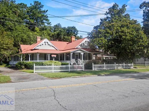 325/323 N Main St, Hinesville, GA 31313