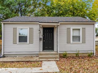 1305 Trinity Park Dr, Louisville, KY 40213