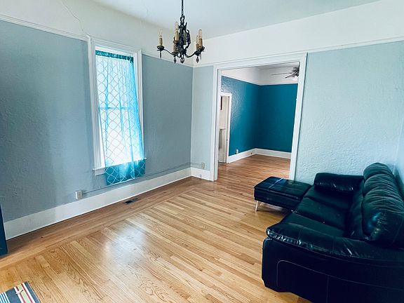 5th image of 518 S 5th St