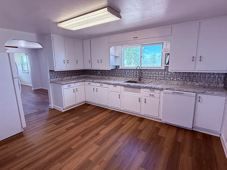 2464 County Road 47 — Photo 12