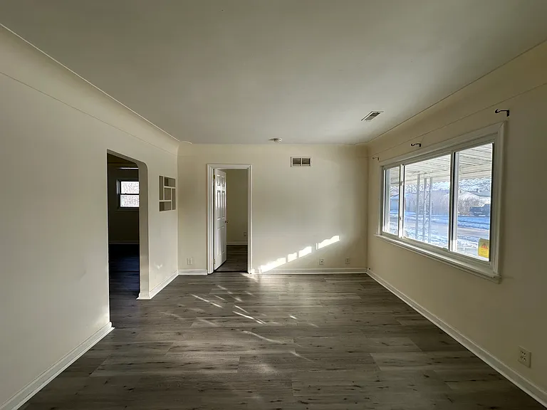 18461 Beechwood St — Photo 4