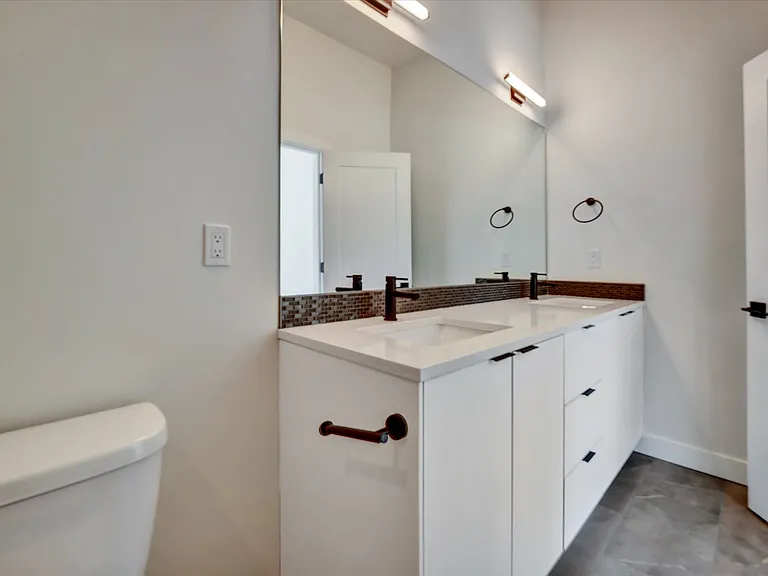18402 Corliss Ave N #A — Photo 28