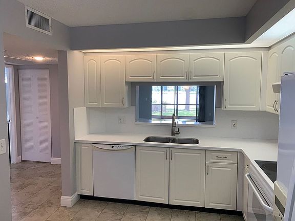 5th image of 571 SW 141st Ave APT 108N