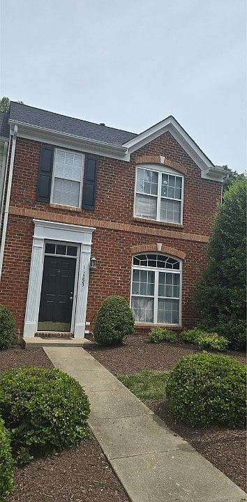 1st image of 11353 Abbots Cross Ln