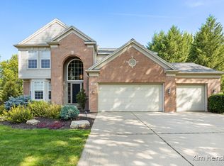 3881 Fraser Dr NE, Rockford, MI 49341