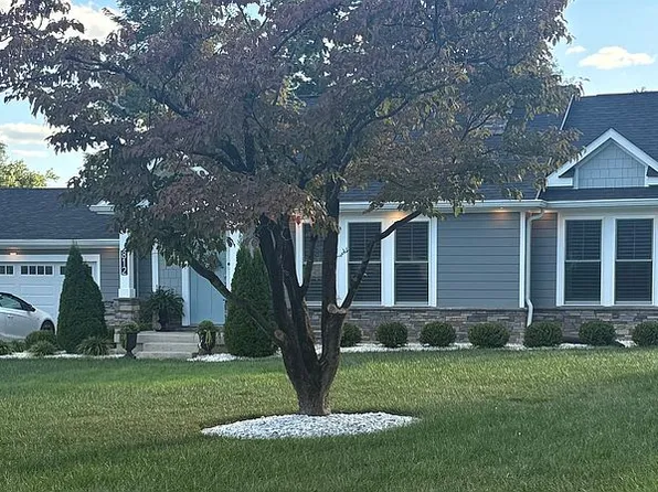 812 Chamberry Dr, Louisville, KY 40207