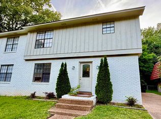 379 Dove Valley Rd, Collierville, TN 38017