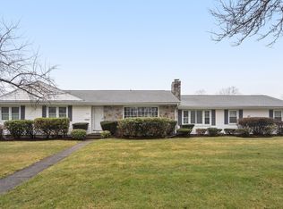 360 Frank Smith Rd, Longmeadow, MA 01106