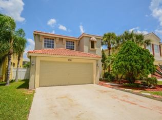 9761 Scribner Ln, Wellington, FL 33414