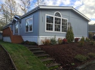 18002 Country Village Dr, Oregon City, OR 97045
