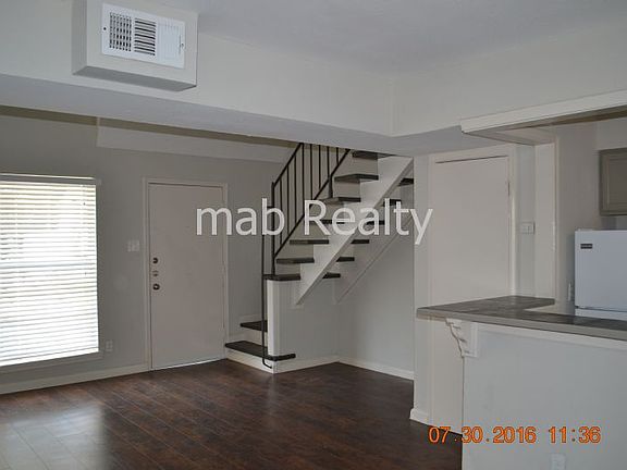 5th image of 1000 Grigsby Ave APT 111